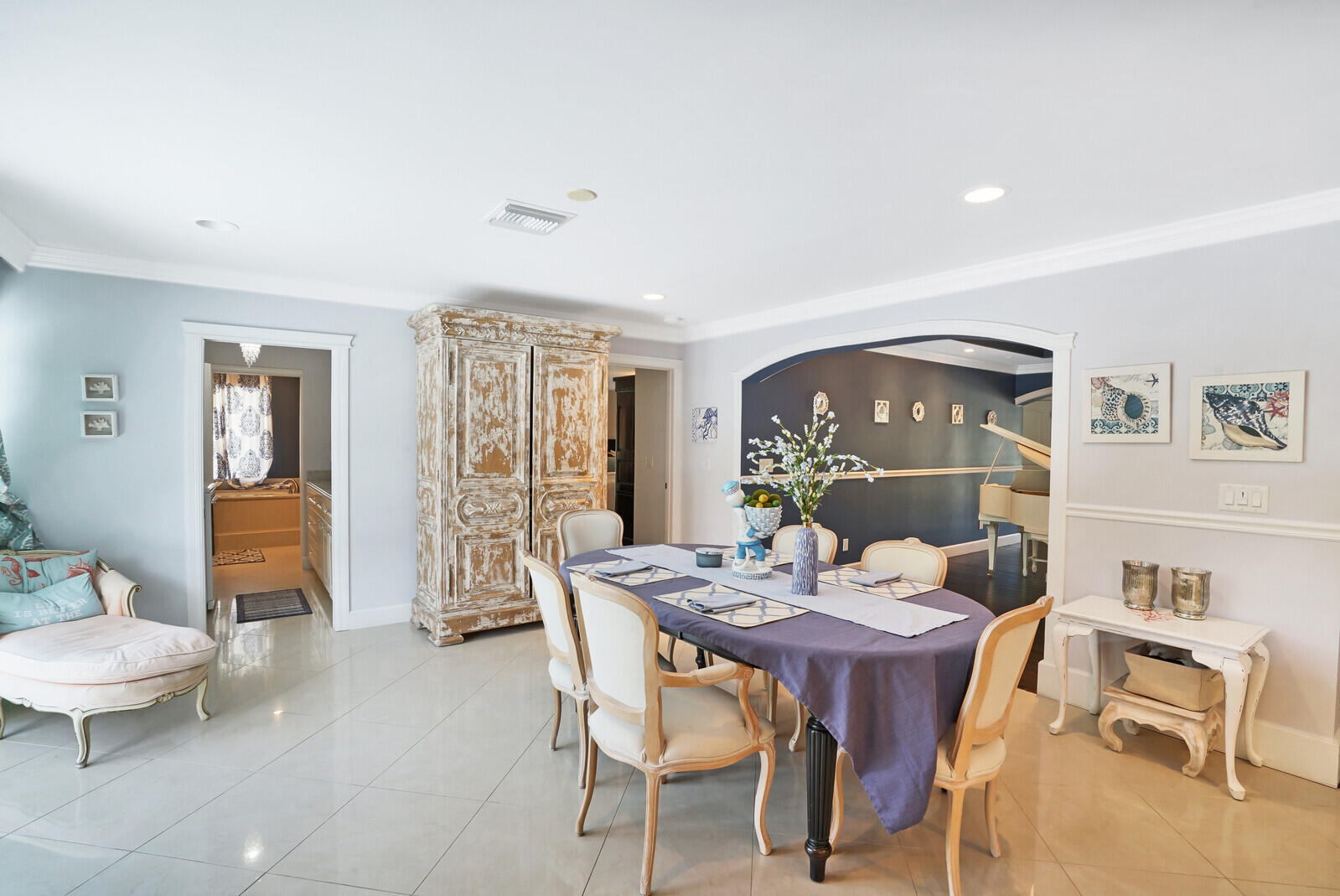 17 E Ocean Avenue Property Photo 25