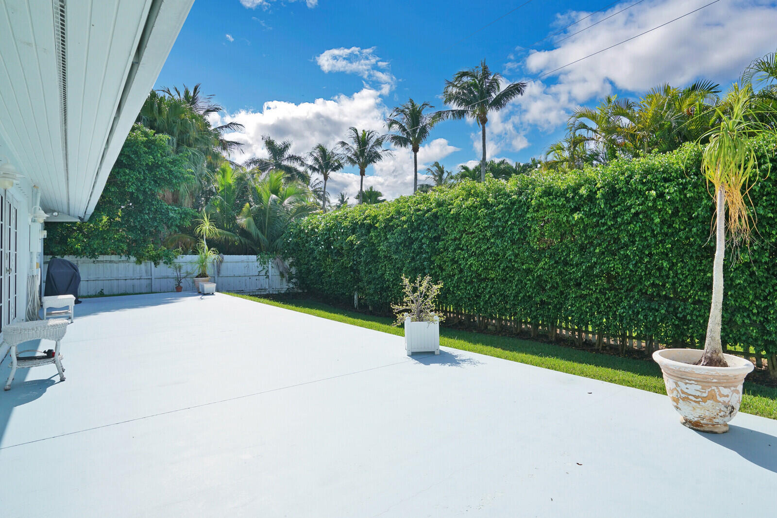 17 E Ocean Avenue Property Photo 39