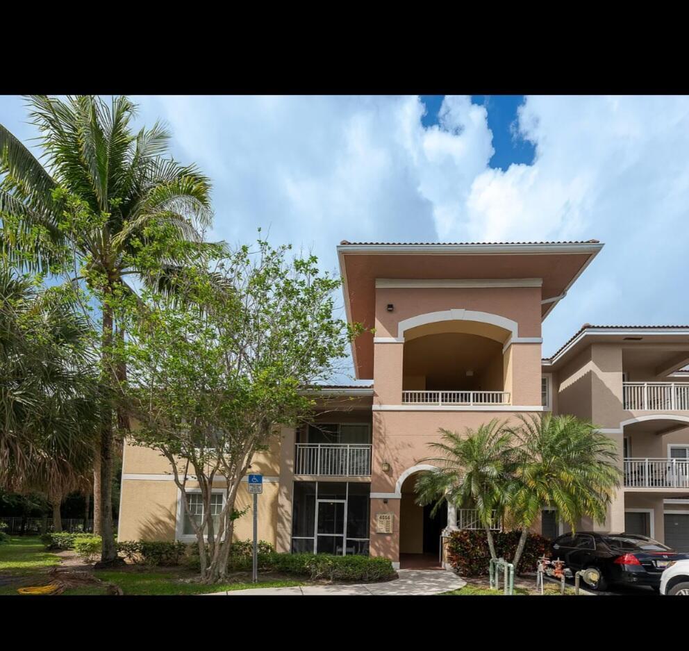 6556 Emerald Dunes Drive 207 Property Photo 1