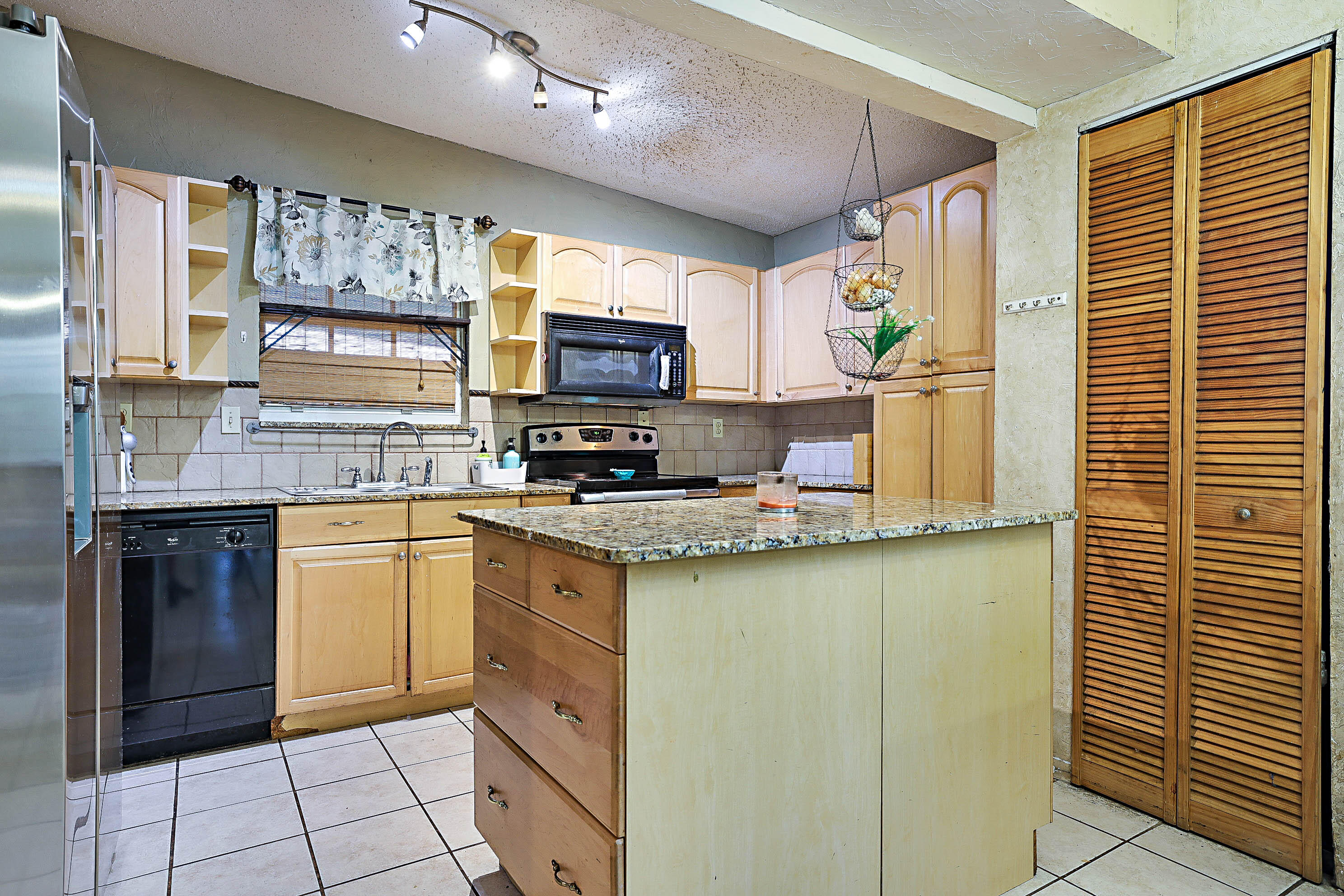 764 Camellia Drive Property Photo 12