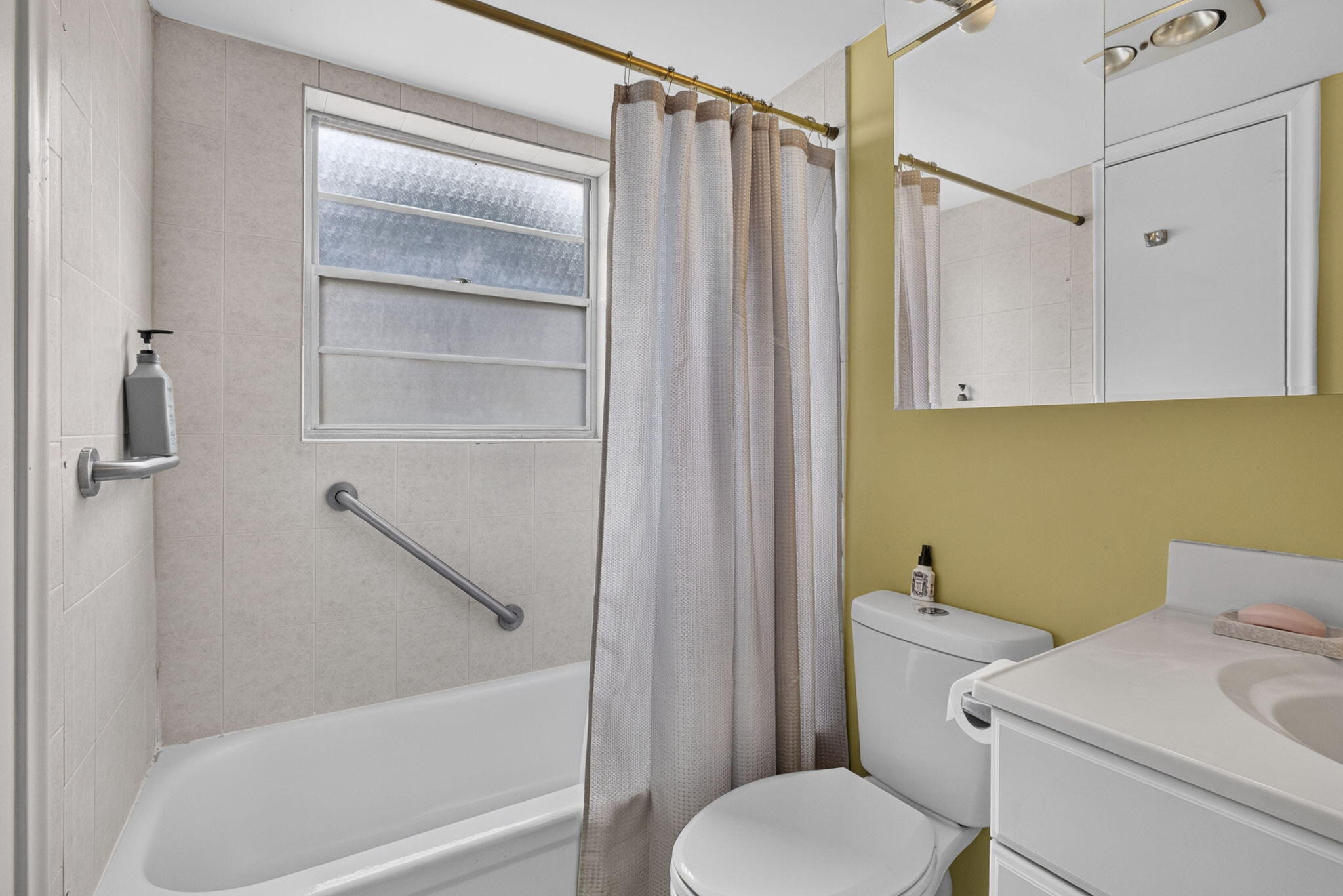 5 Northampton A 5 Property Photo 25