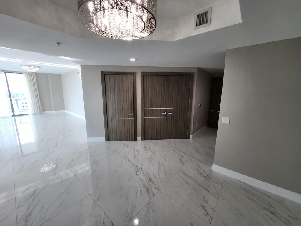 17301 Biscayne Boulevard 1202 Property Photo 3