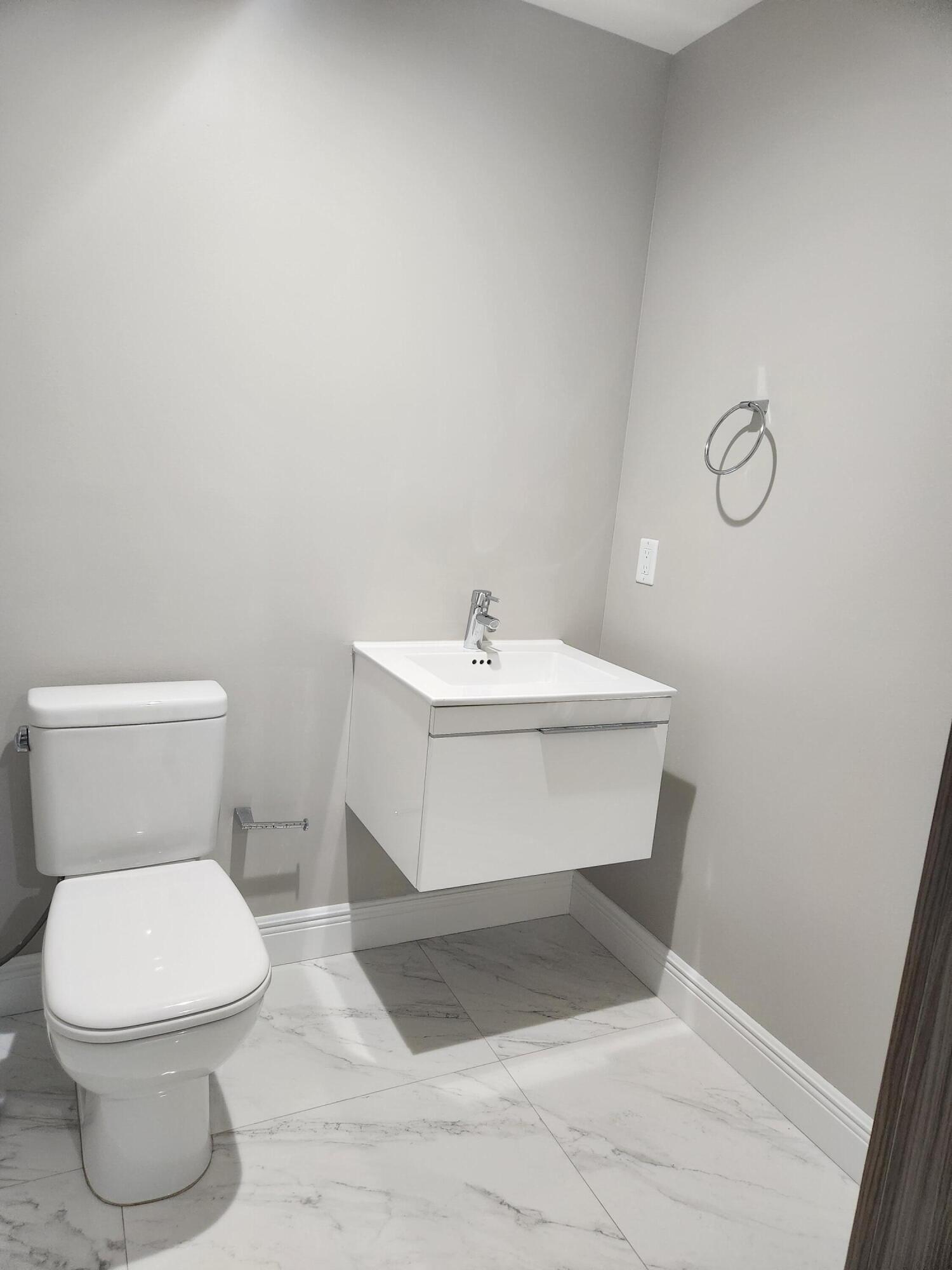17301 Biscayne Boulevard 1202 Property Photo 13