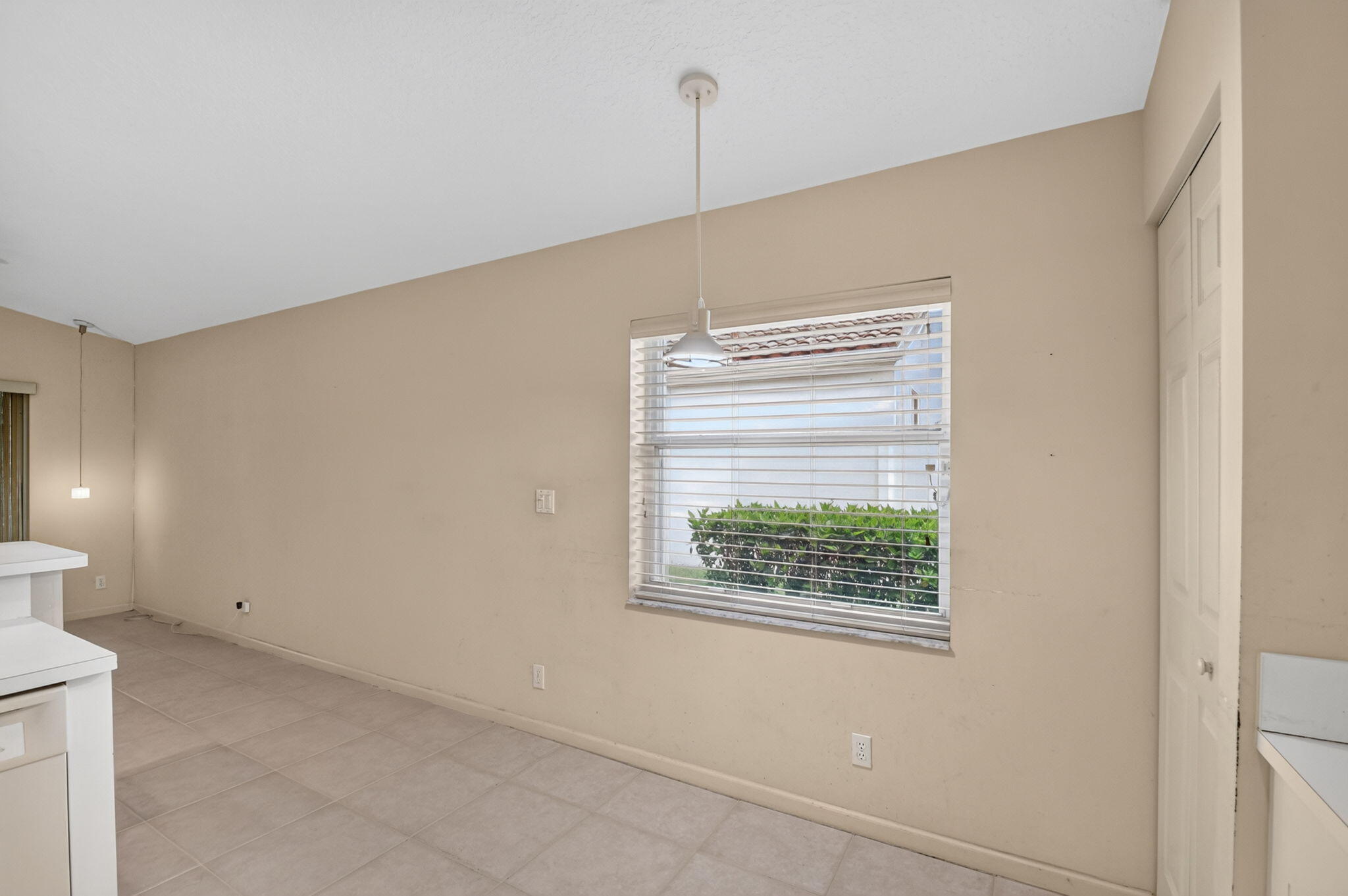9840 Arbor View Drive S Property Photo 7