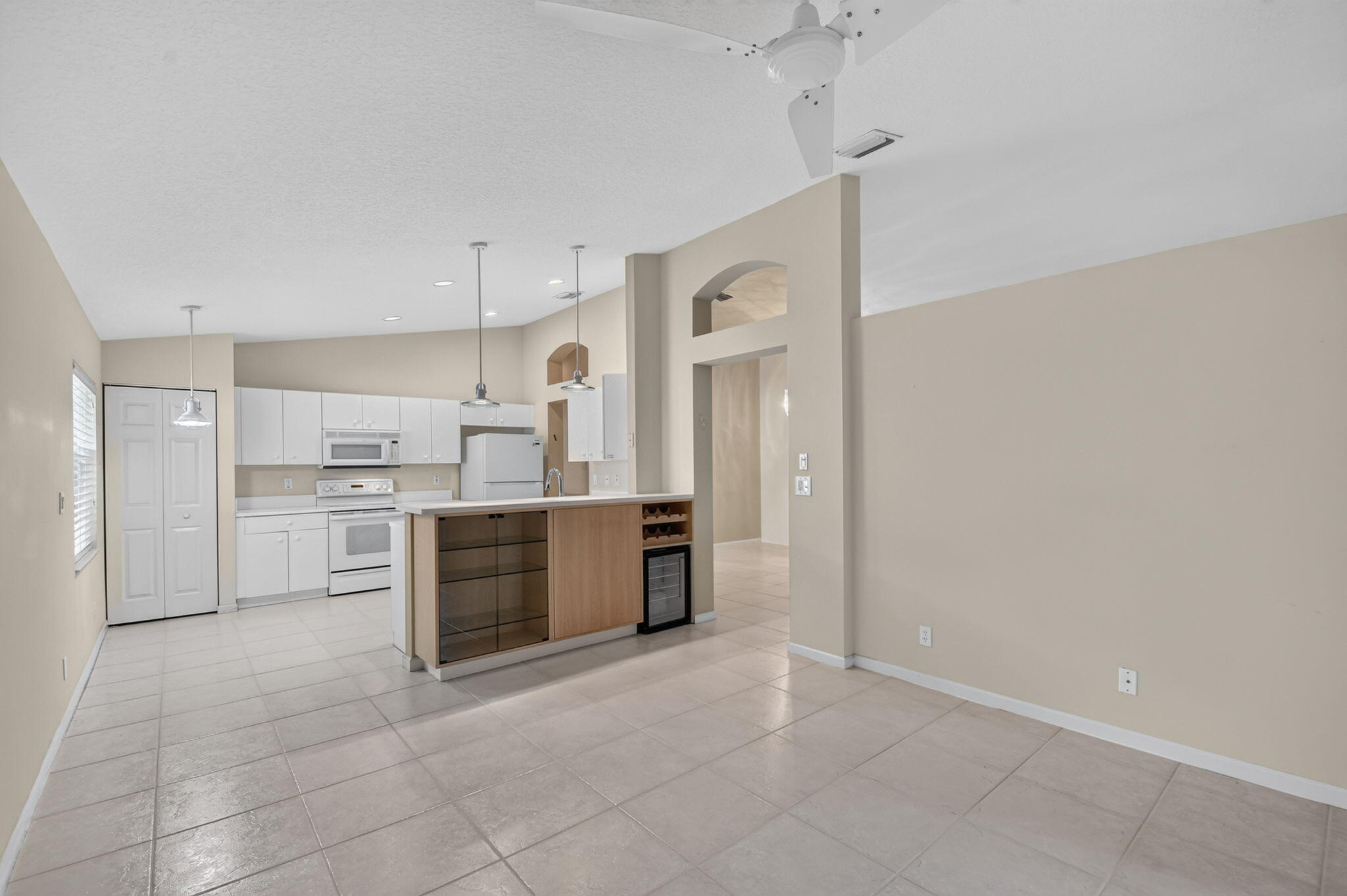 9840 Arbor View Drive S Property Photo 8