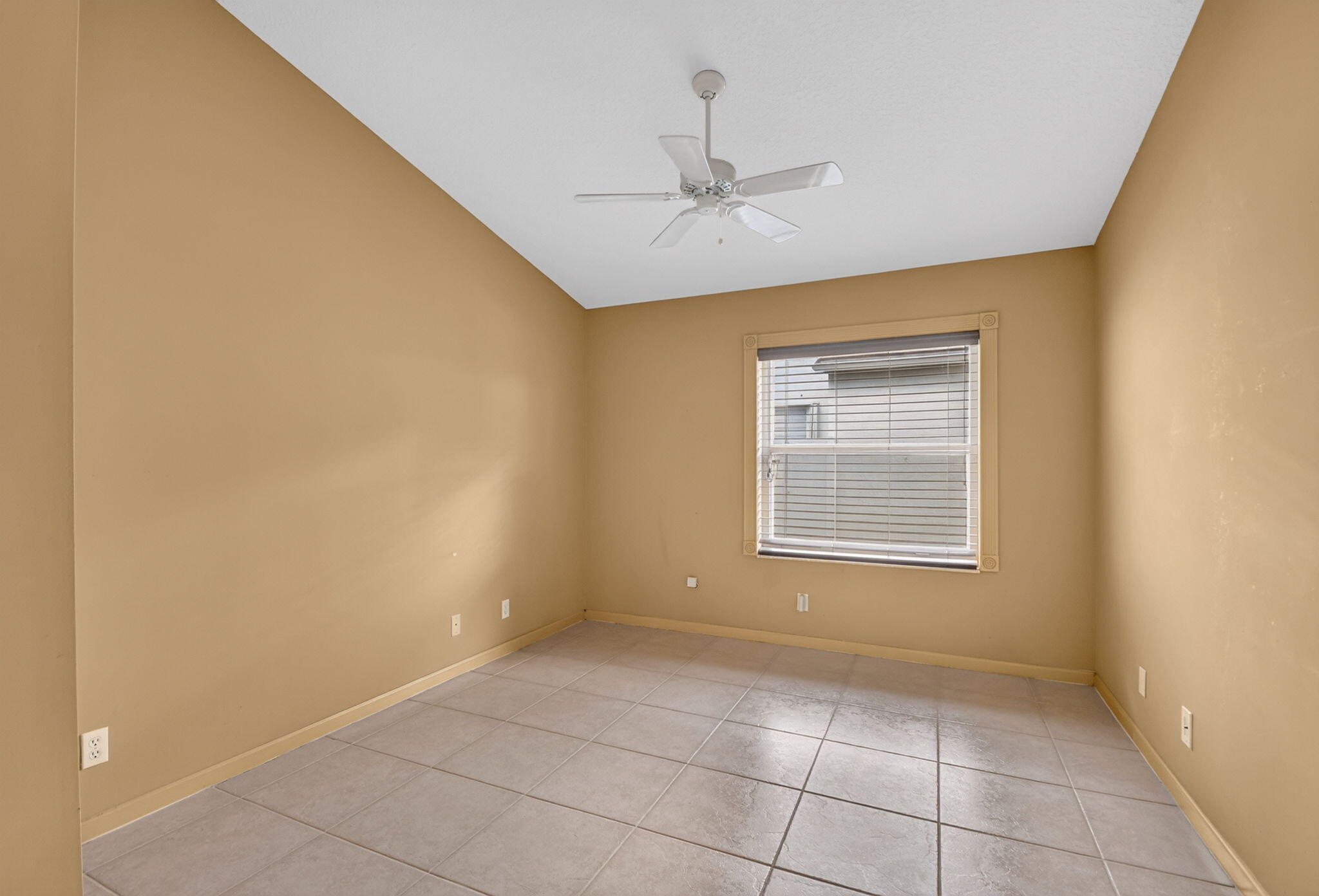 9840 Arbor View Drive S Property Photo 15