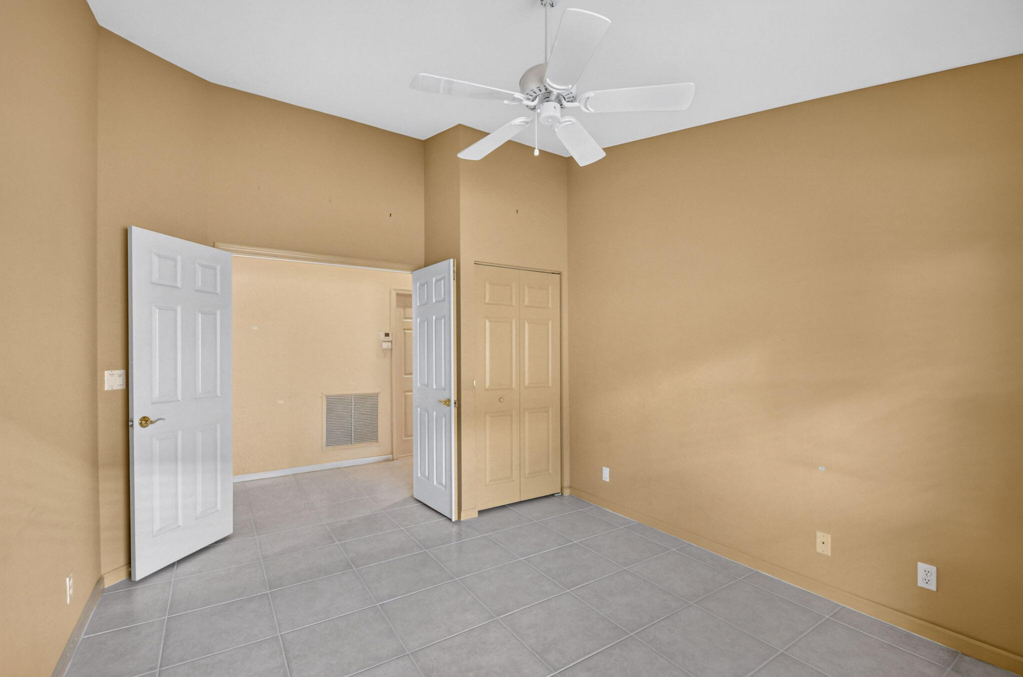 9840 Arbor View Drive S Property Photo 16