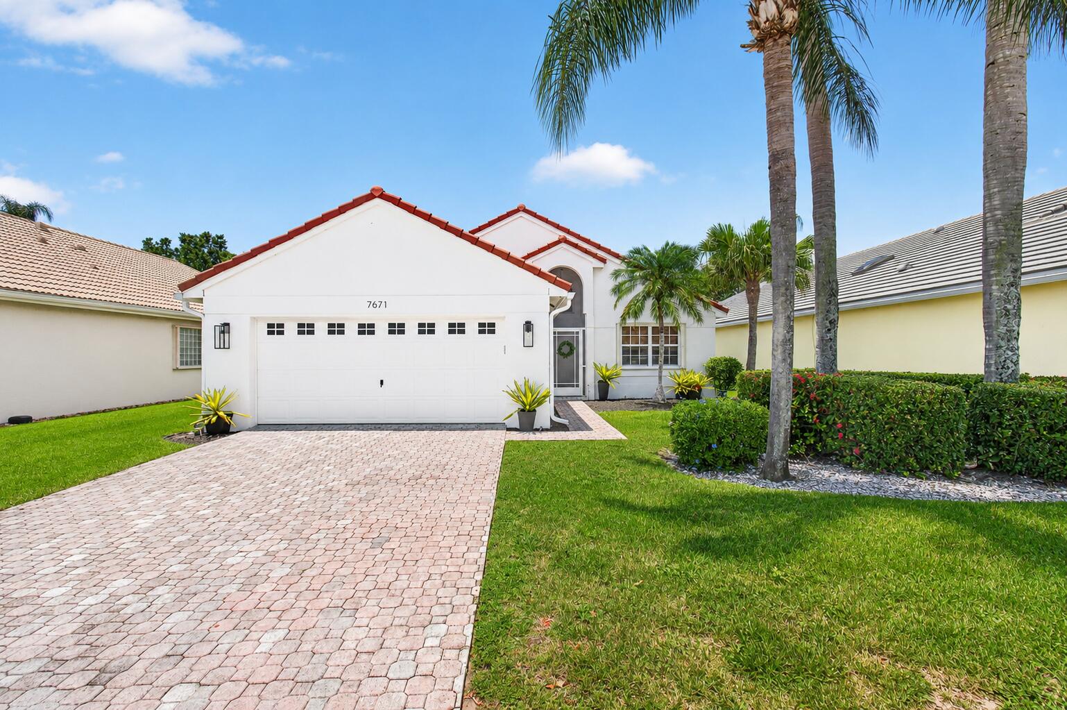 7671 Stirling Bridge Boulevard N Property Photo 1
