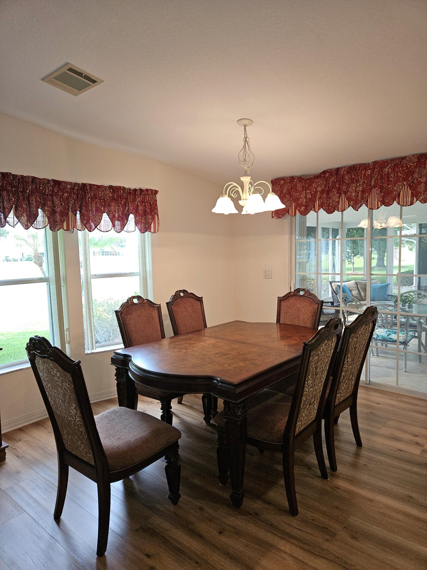 3229 Scarlet Tanager Court Property Photo 9