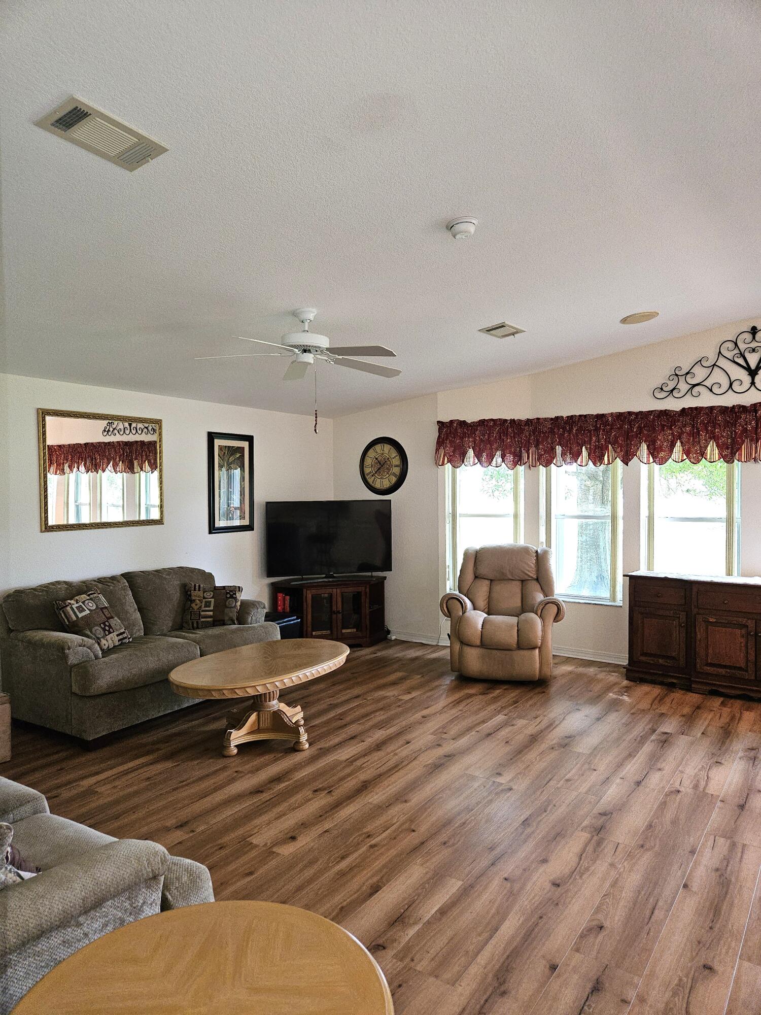 3229 Scarlet Tanager Court Property Photo 11