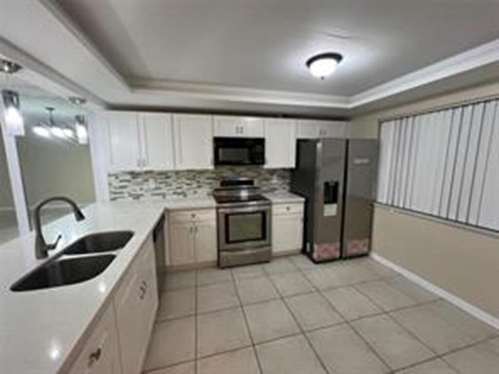 8040 Hampton Boulevard 104 Property Photo 28