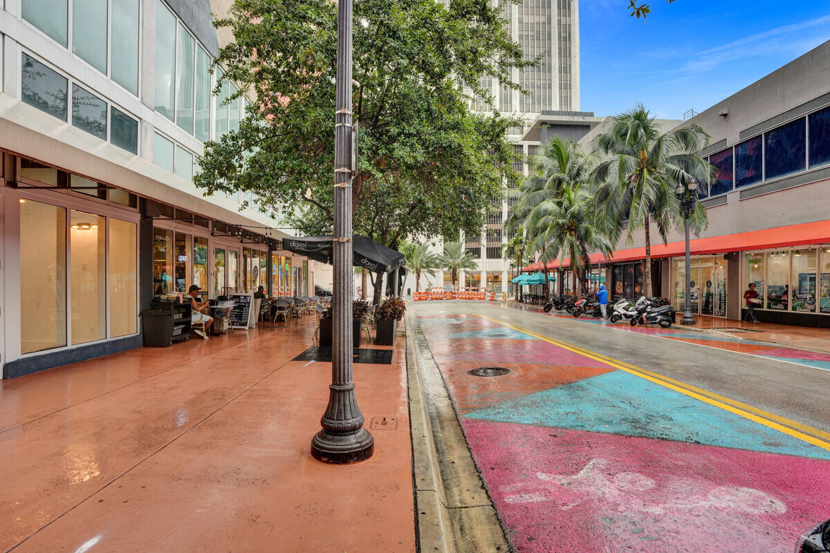 50 Biscayne Boulevard Cu6 Property Photo 6