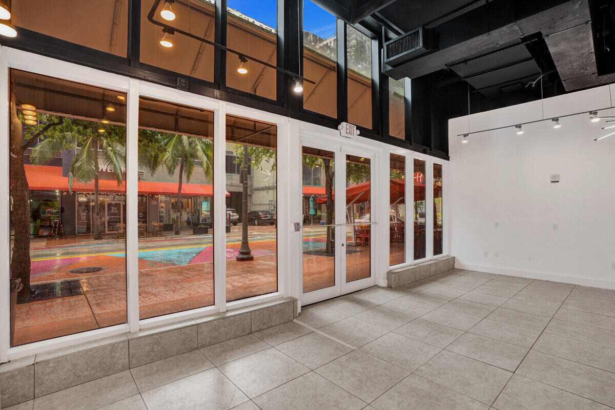 50 Biscayne Boulevard Cu6 Property Photo 8