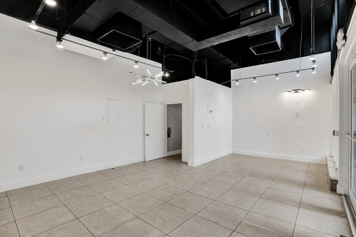 50 Biscayne Boulevard Cu6 Property Photo 14