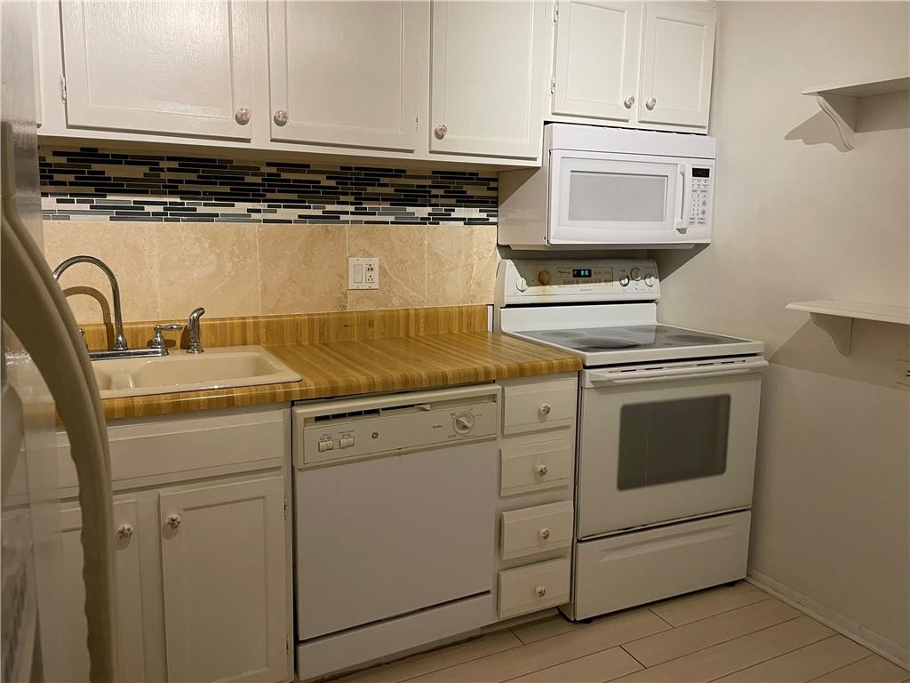 3660 Inverrary Drive 2f Property Photo 12