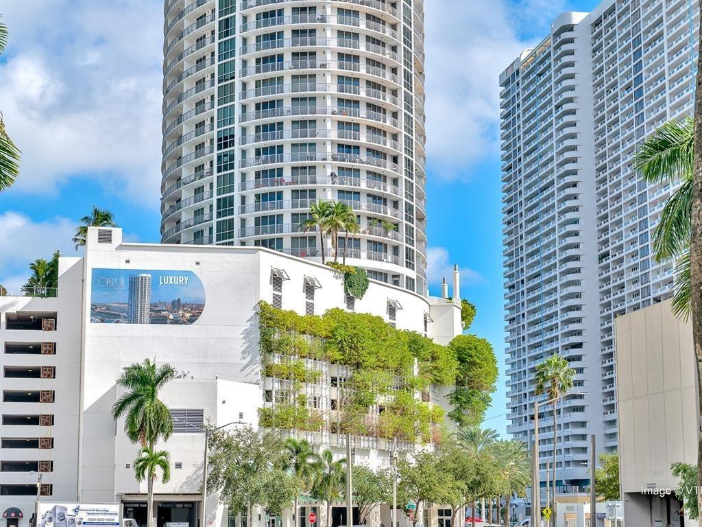 1750 N Bayshore Drive 2403 Property Photo 19
