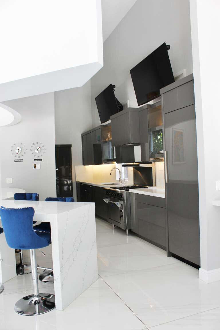 233 Pershing Way Property Photo 12