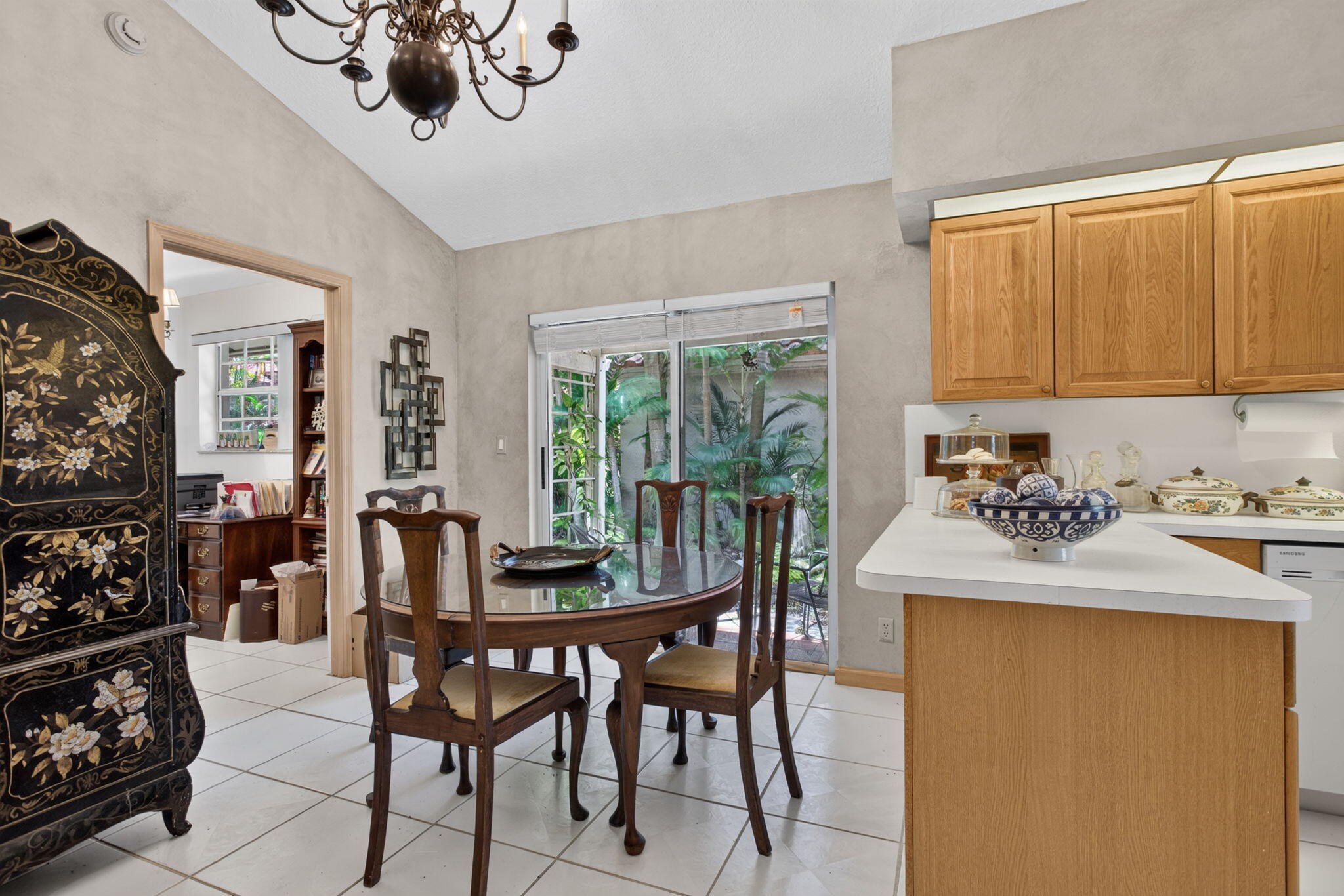 526 Misty Oaks Drive Property Photo 27