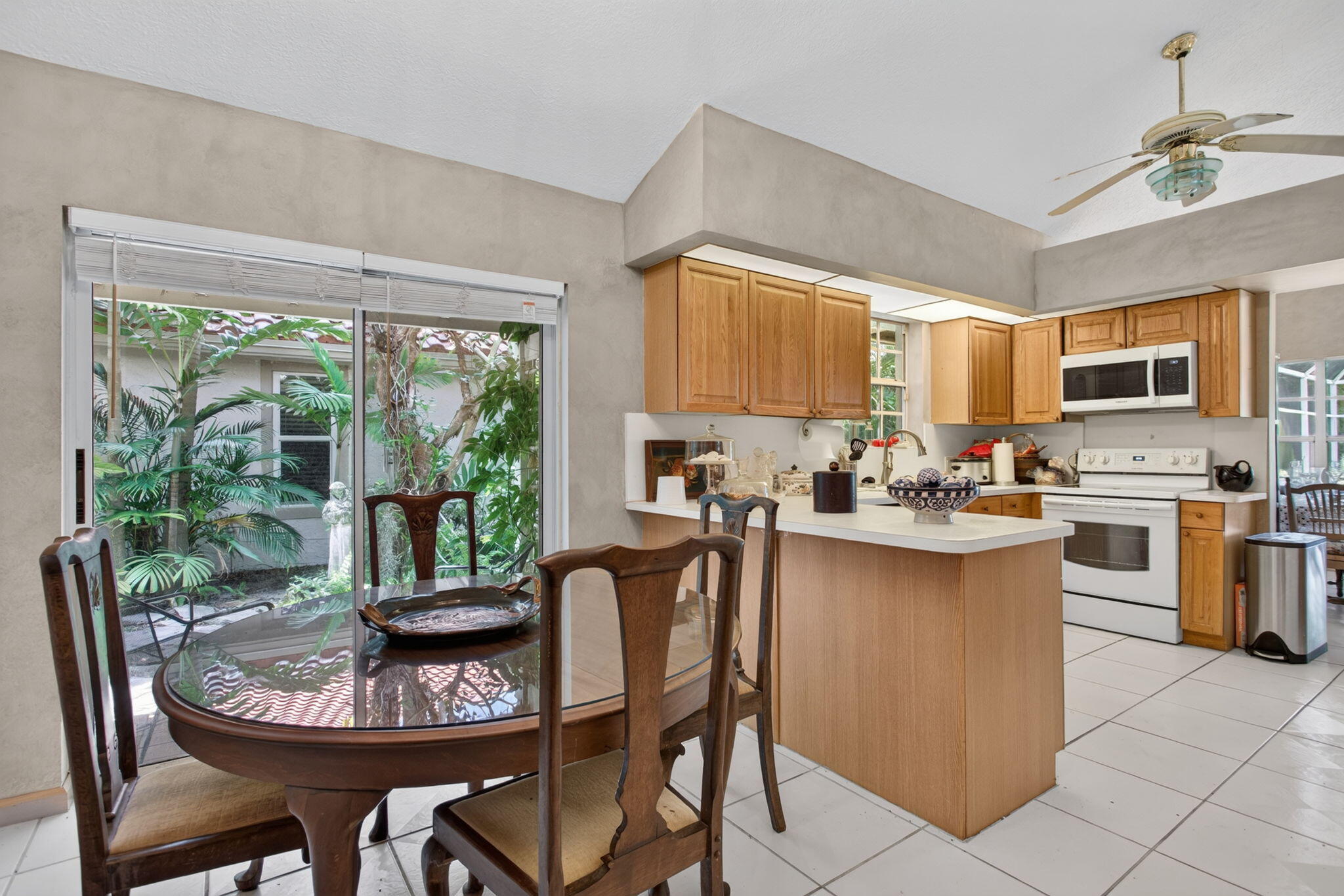 526 Misty Oaks Drive Property Photo 29