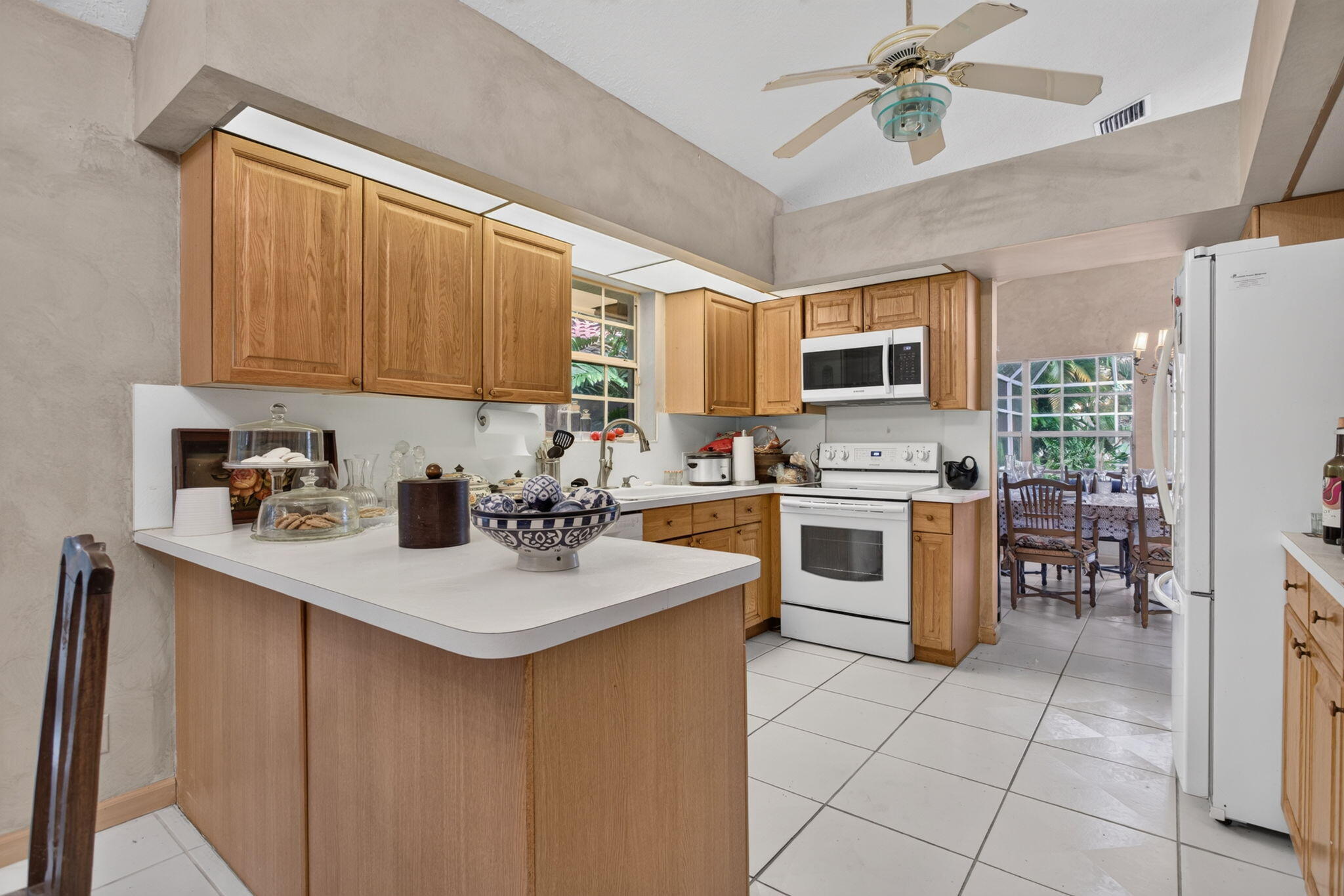 526 Misty Oaks Drive Property Photo 33