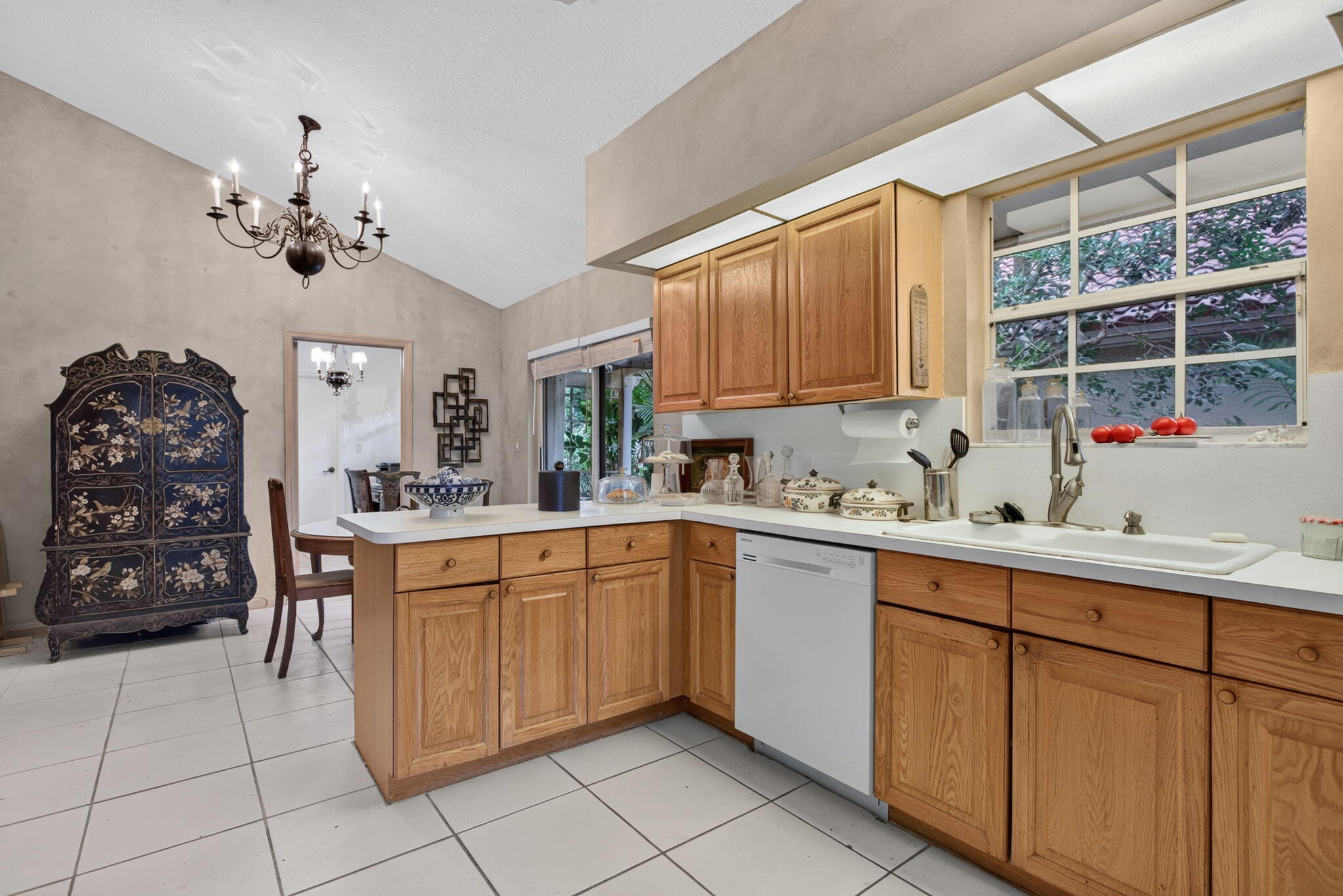 526 Misty Oaks Drive Property Photo 35