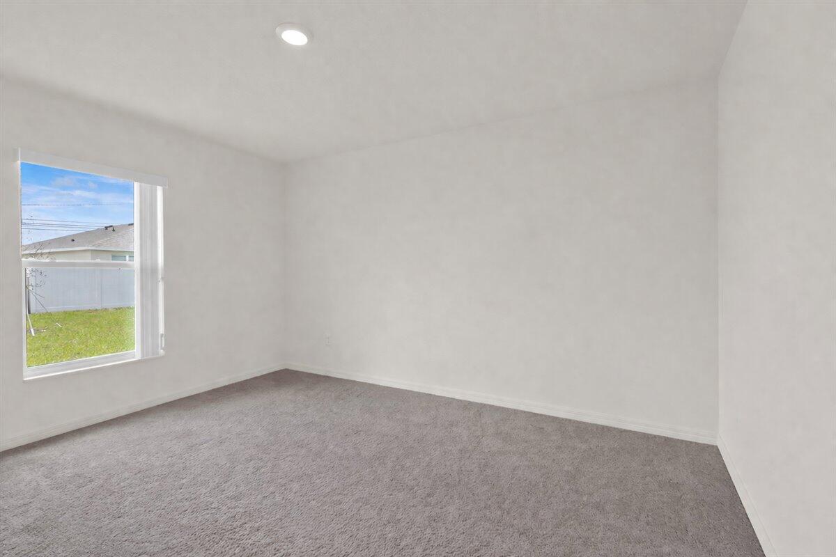 920 Sw Castaneda Lane Property Photo 16