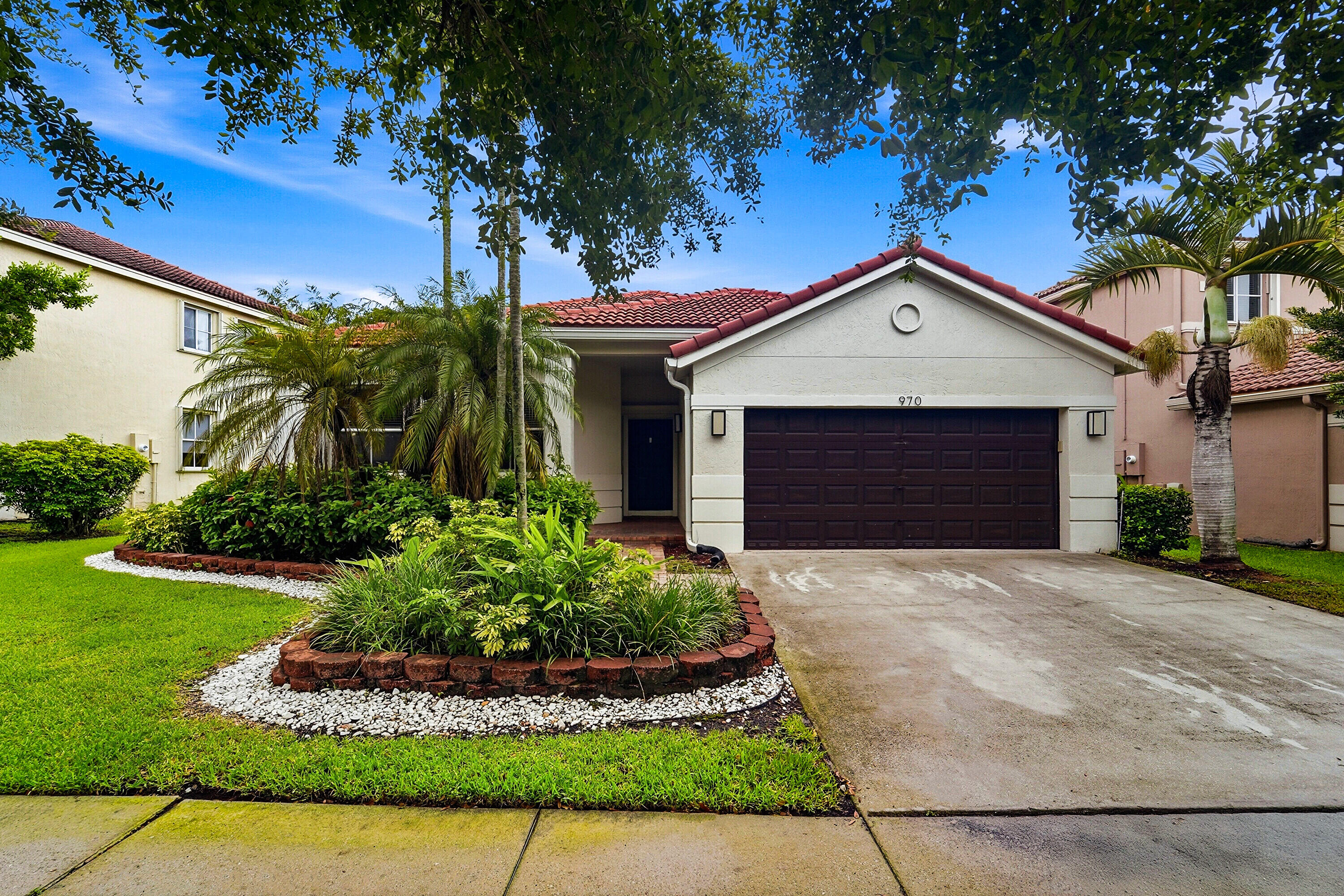 970 Tulip Circle Property Photo 1