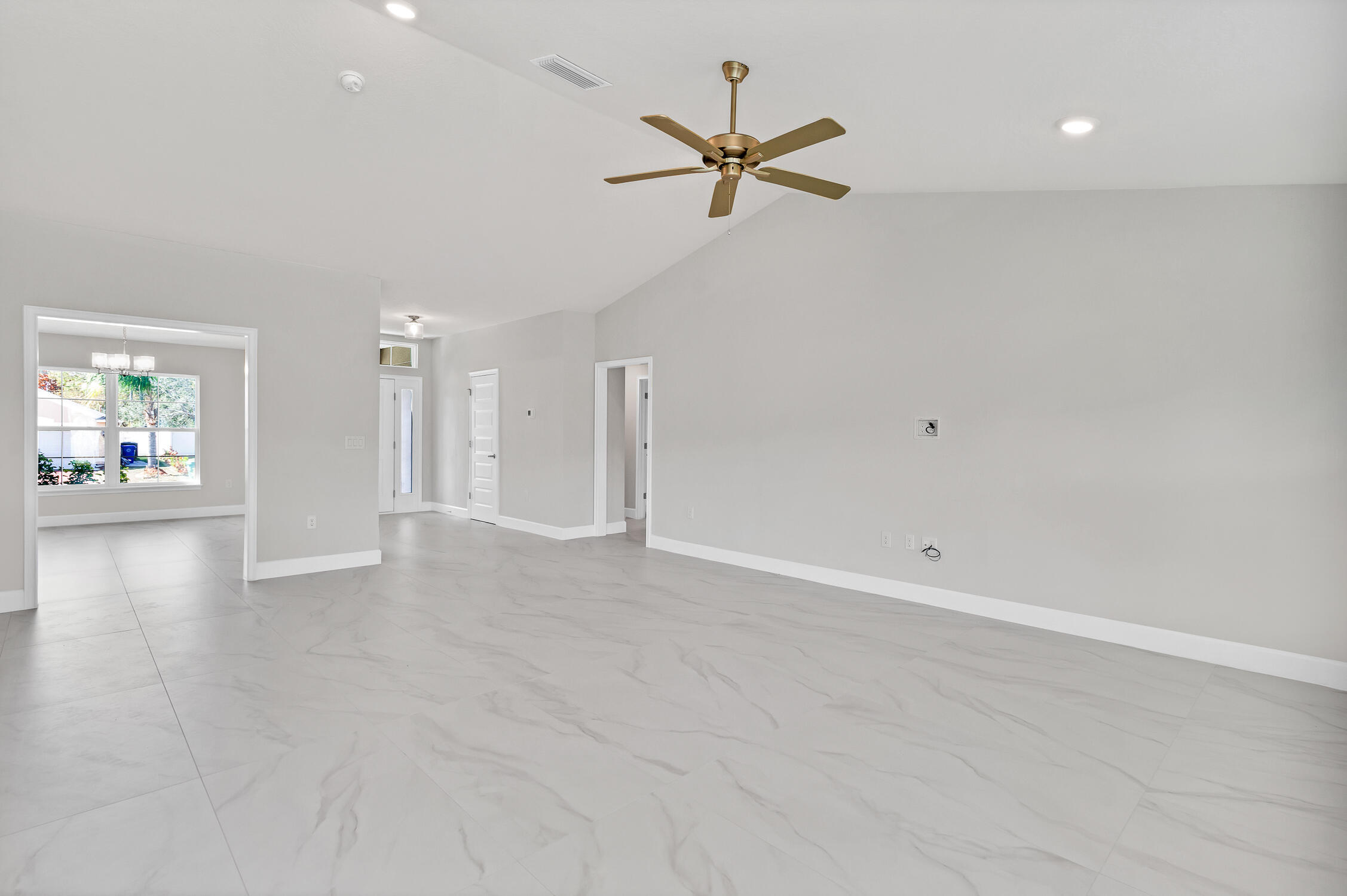 170 Spring Valley Avenue Property Photo 5