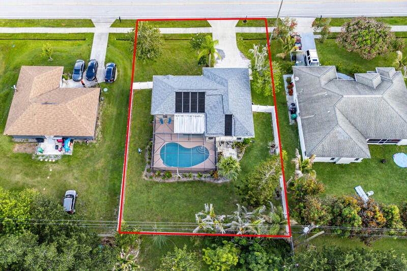2814 Se Melaleuca Boulevard Property Photo 4