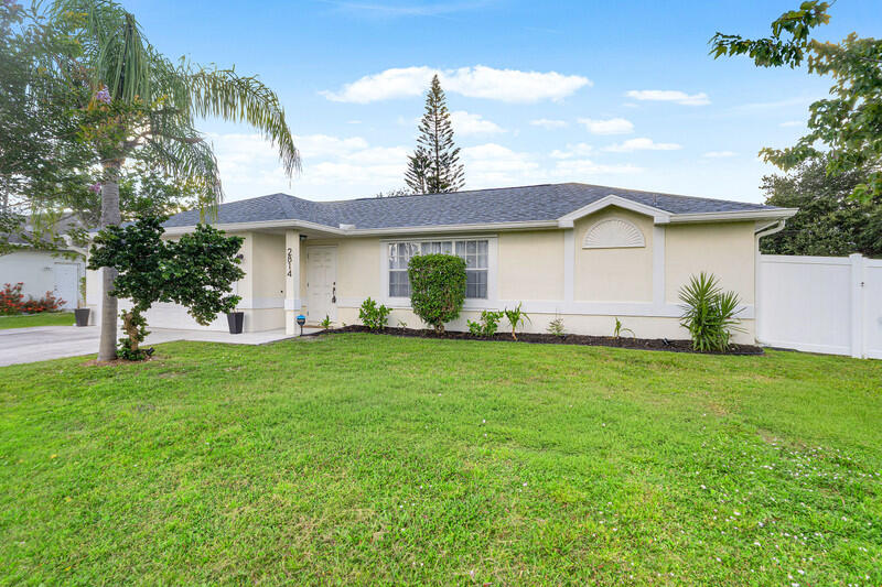2814 Se Melaleuca Boulevard Property Photo 5