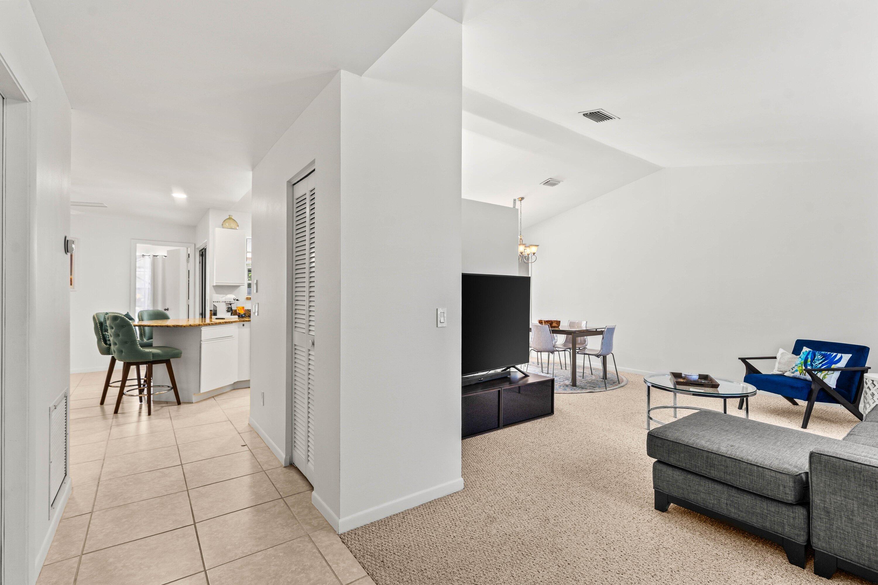 2814 Se Melaleuca Boulevard Property Photo 7