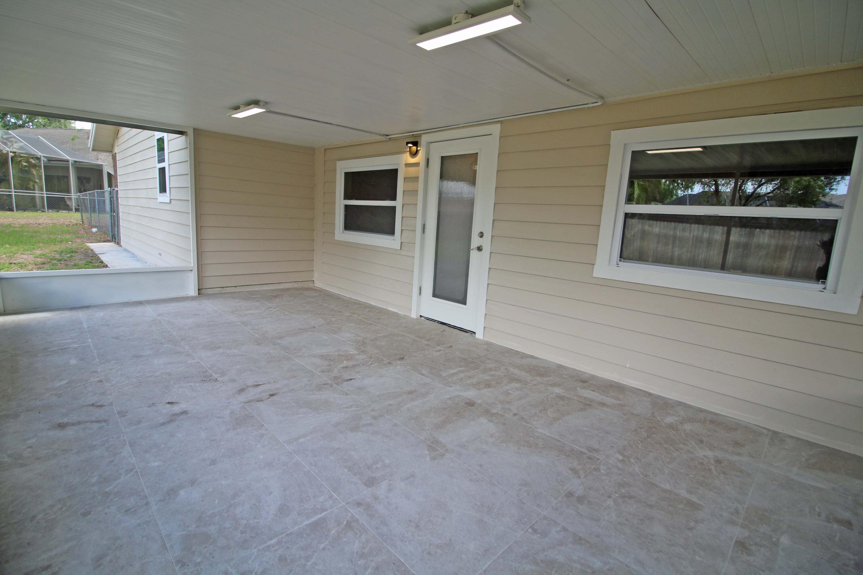 271 Naylor Ne Property Photo 32