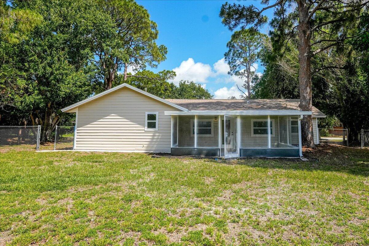 271 Naylor Ne Property Photo 35
