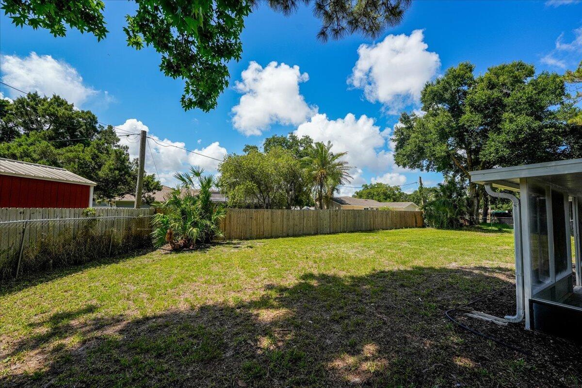 271 Naylor Ne Property Photo 38