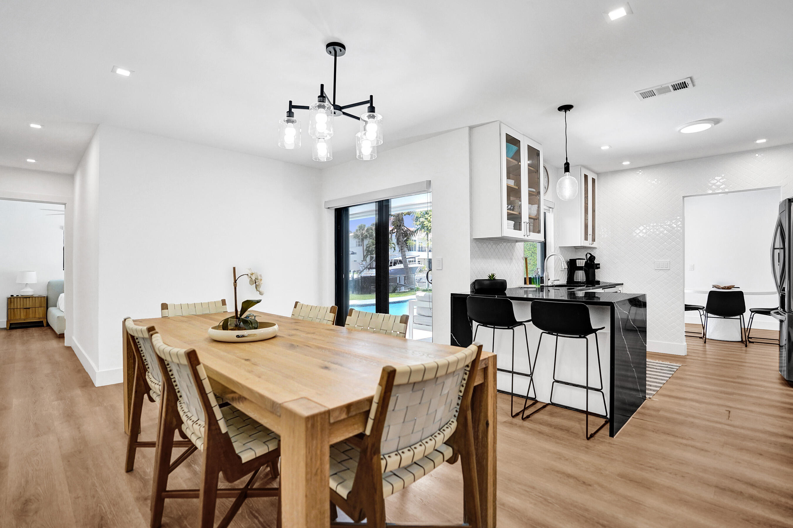 933 Banyan Drive Property Photo 13