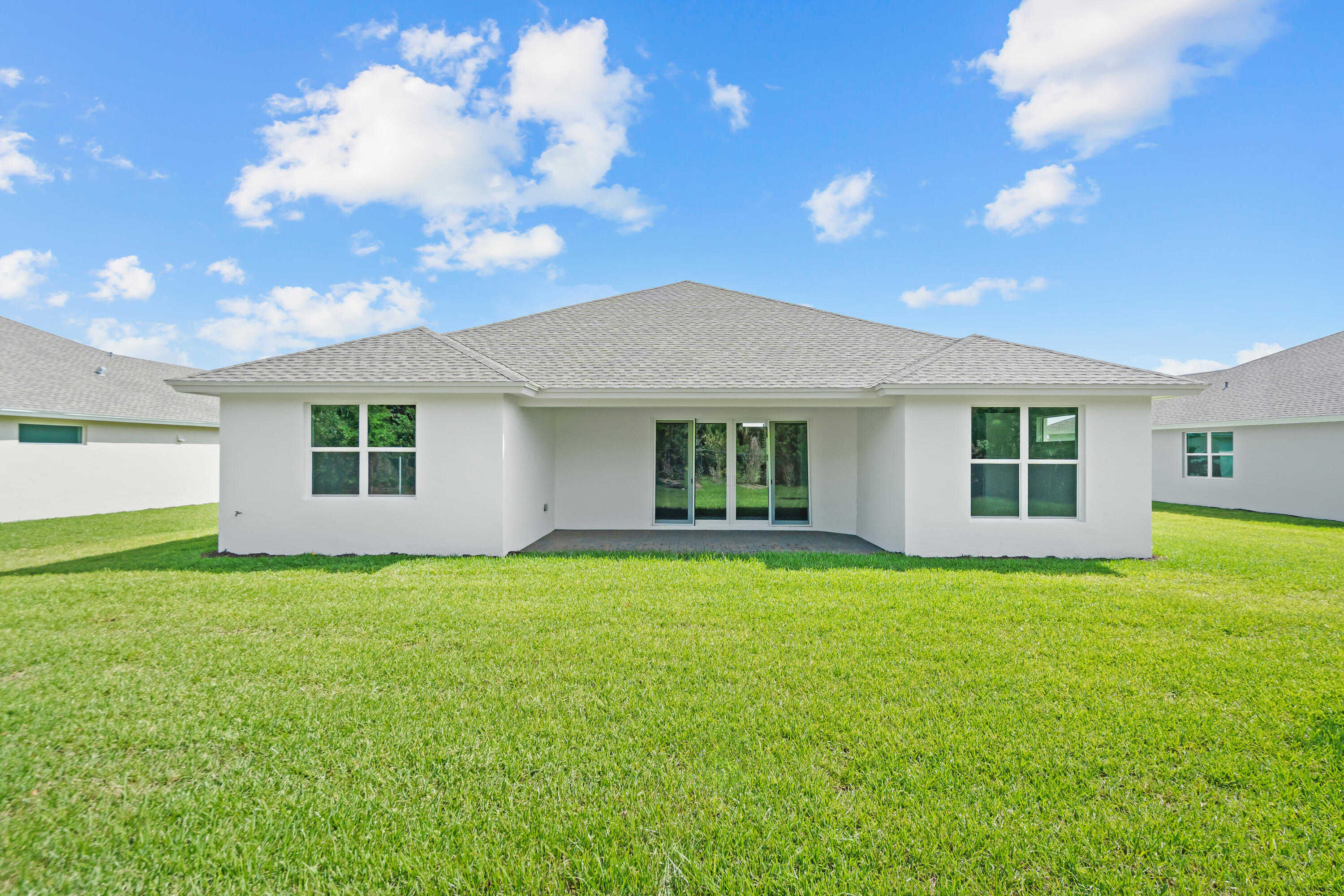 4090 Tower Pointe Way Property Photo 22