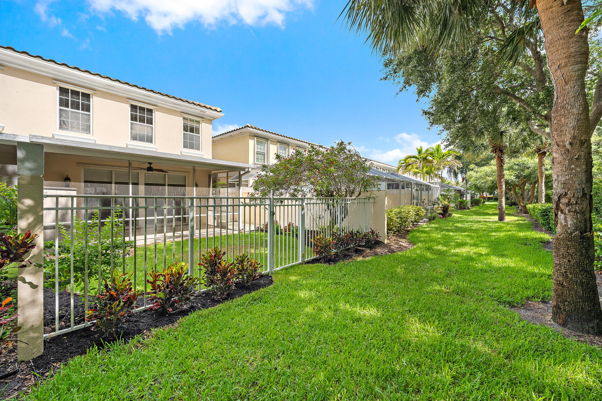 442 Capistrano Drive Property Photo 1