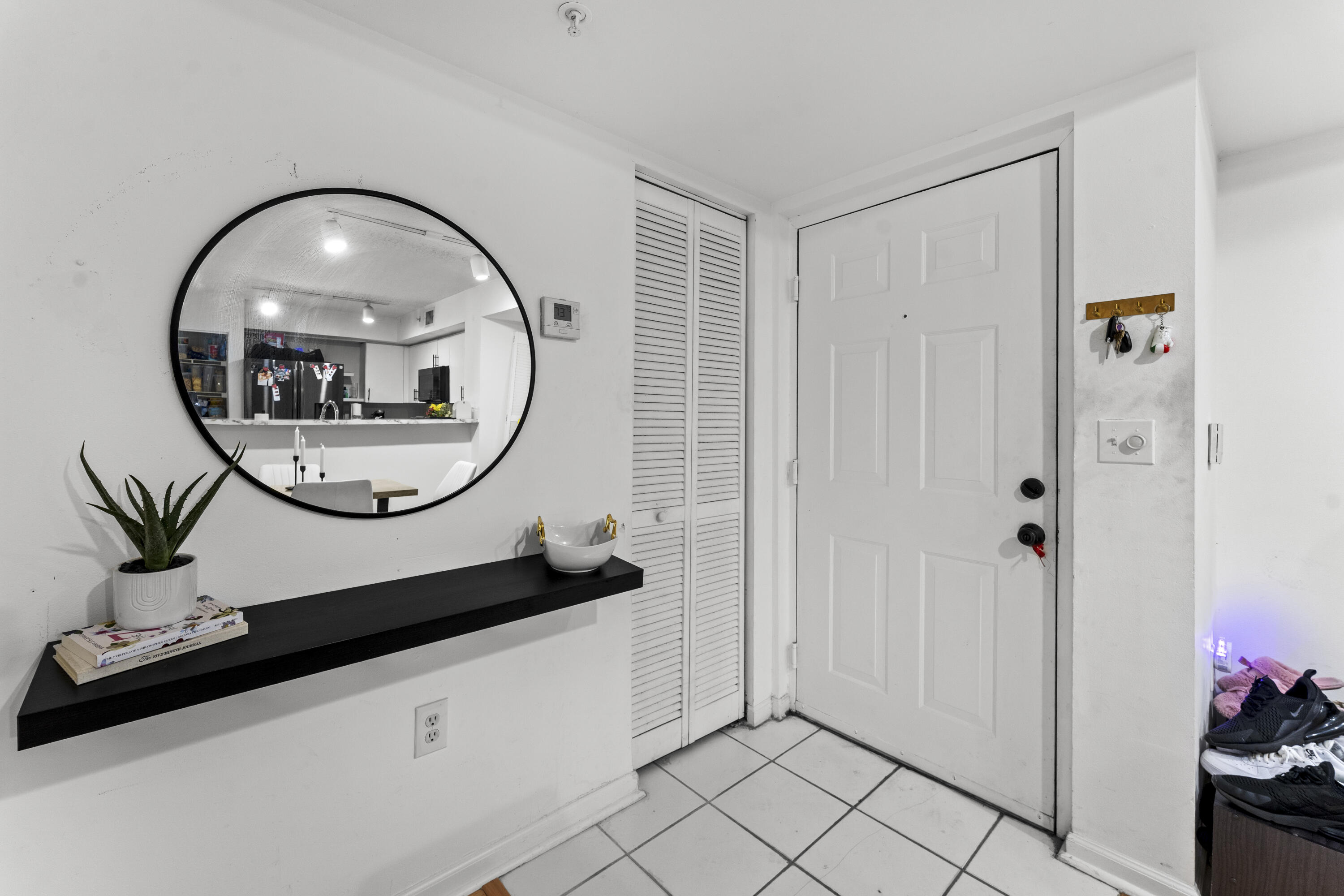 4812 N State Road 7 12205 Property Photo 5