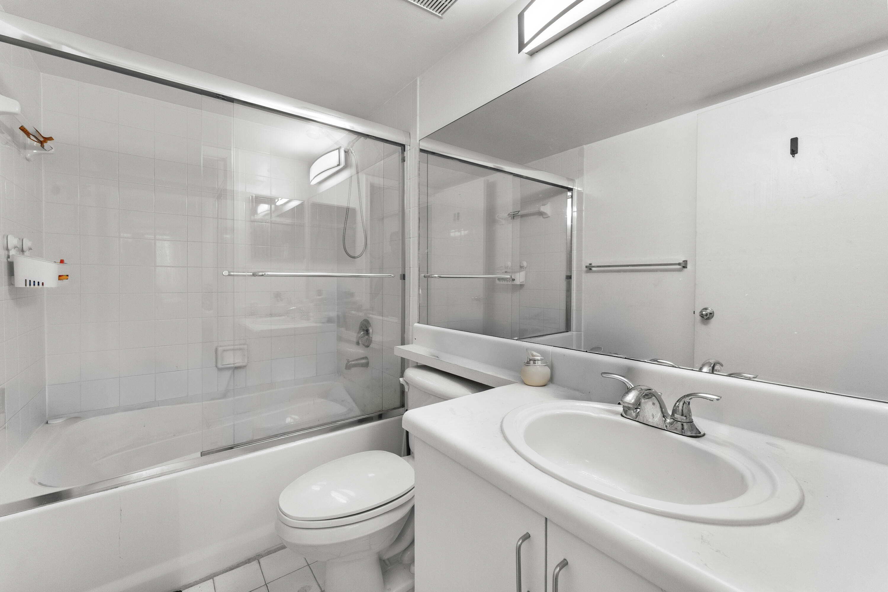 4812 N State Road 7 12205 Property Photo 18