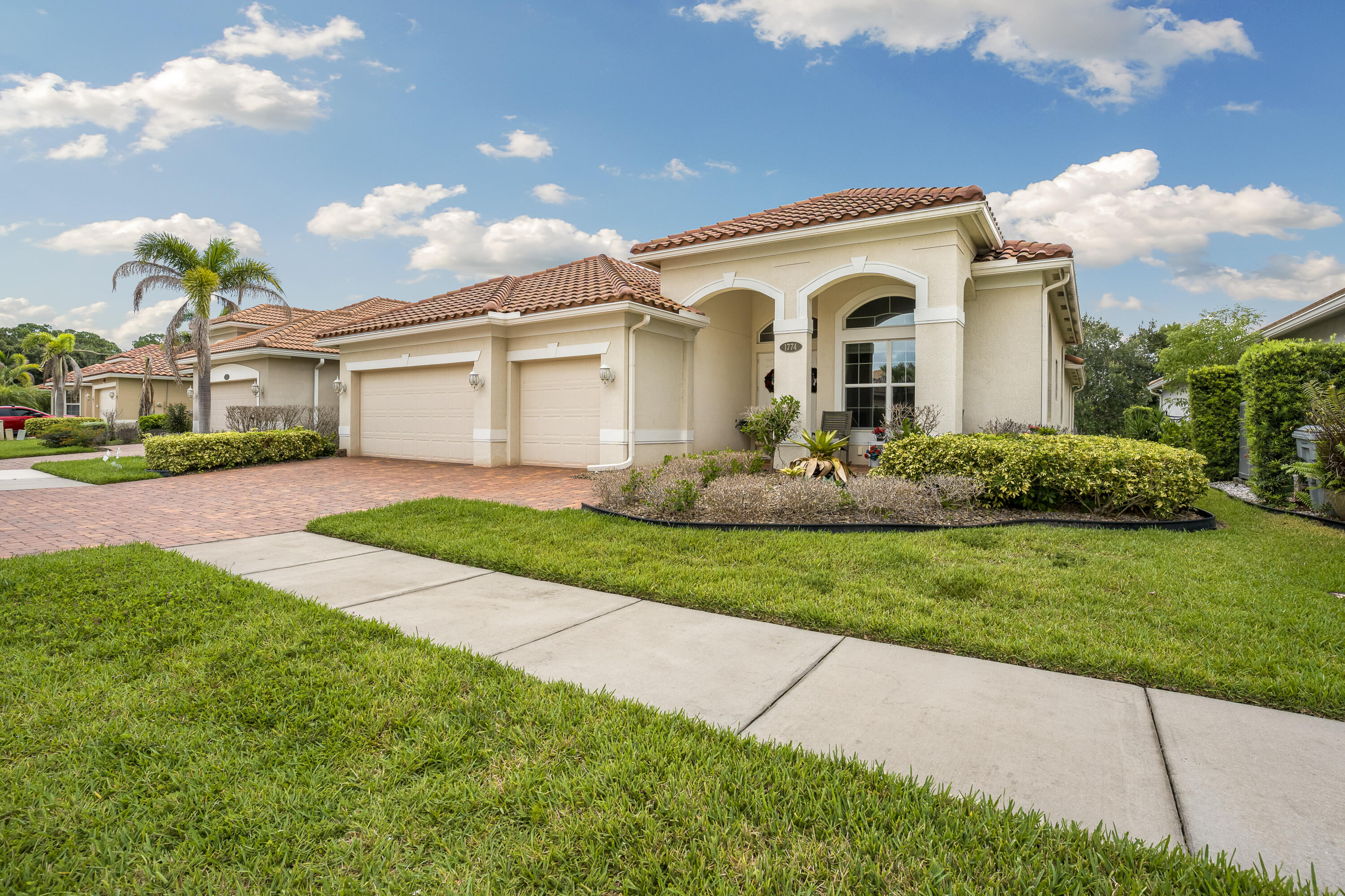 1774 Belmont Circle Sw Property Photo 10