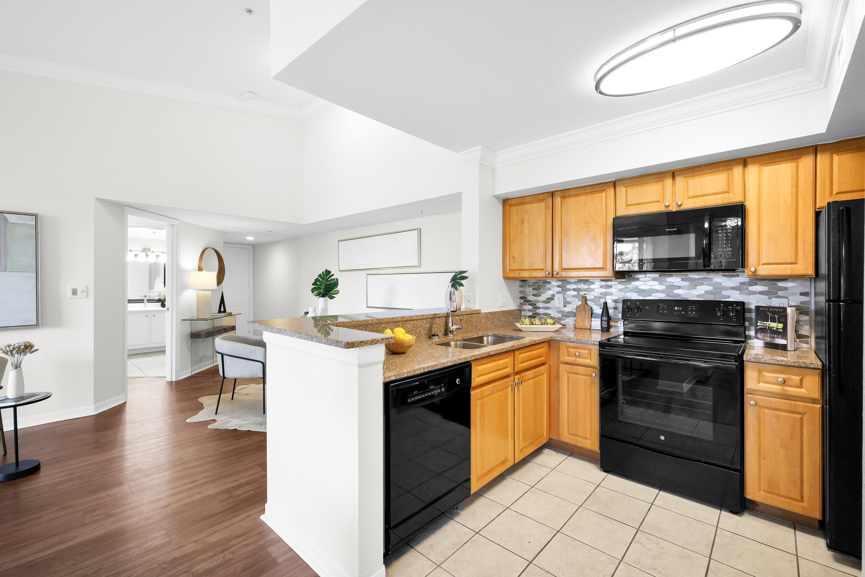 15035 Michelangelo Boulevard 303 Property Photo 7