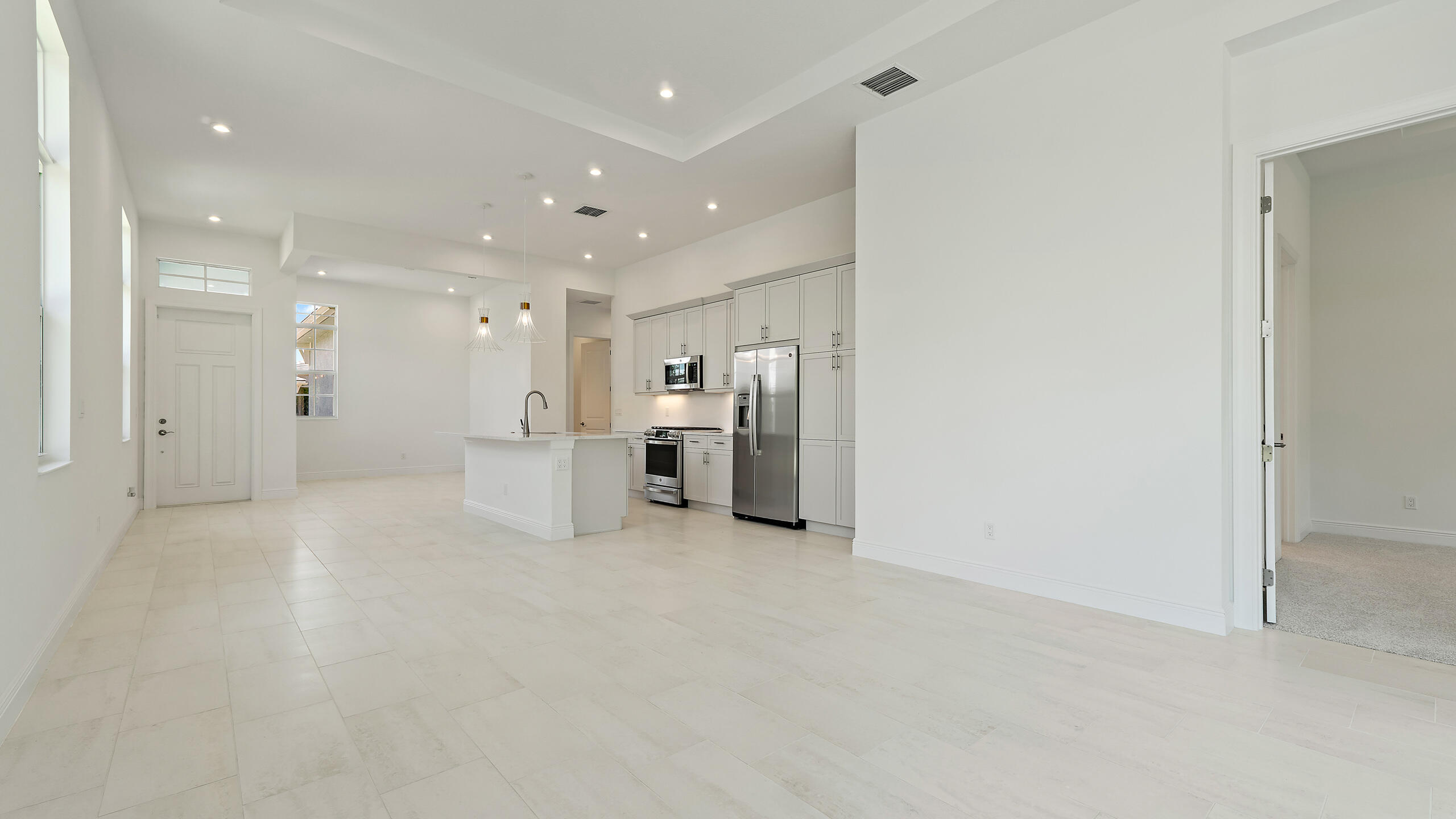 204 Se Via Sangro Property Photo 8