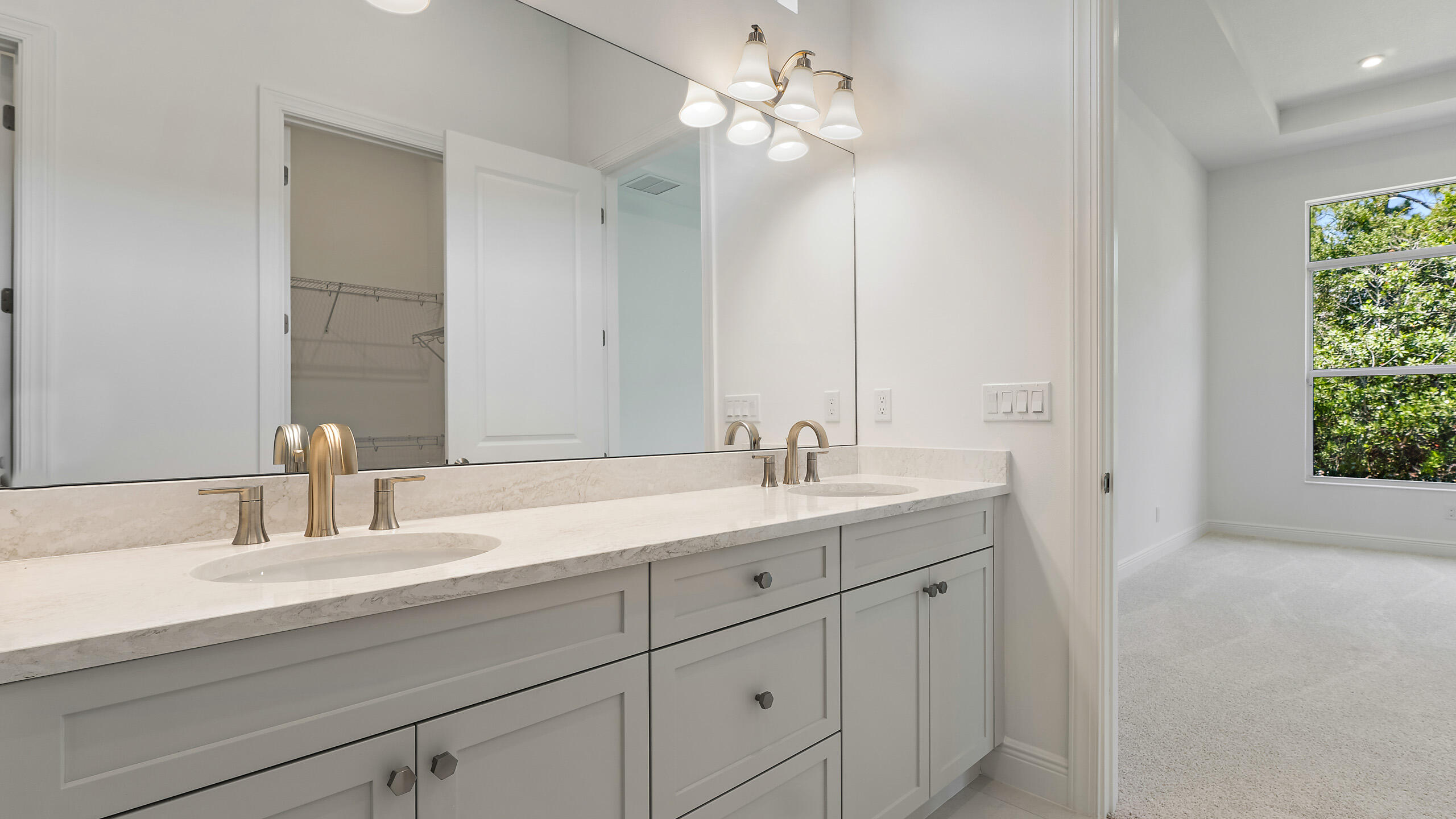 204 Se Via Sangro Property Photo 11