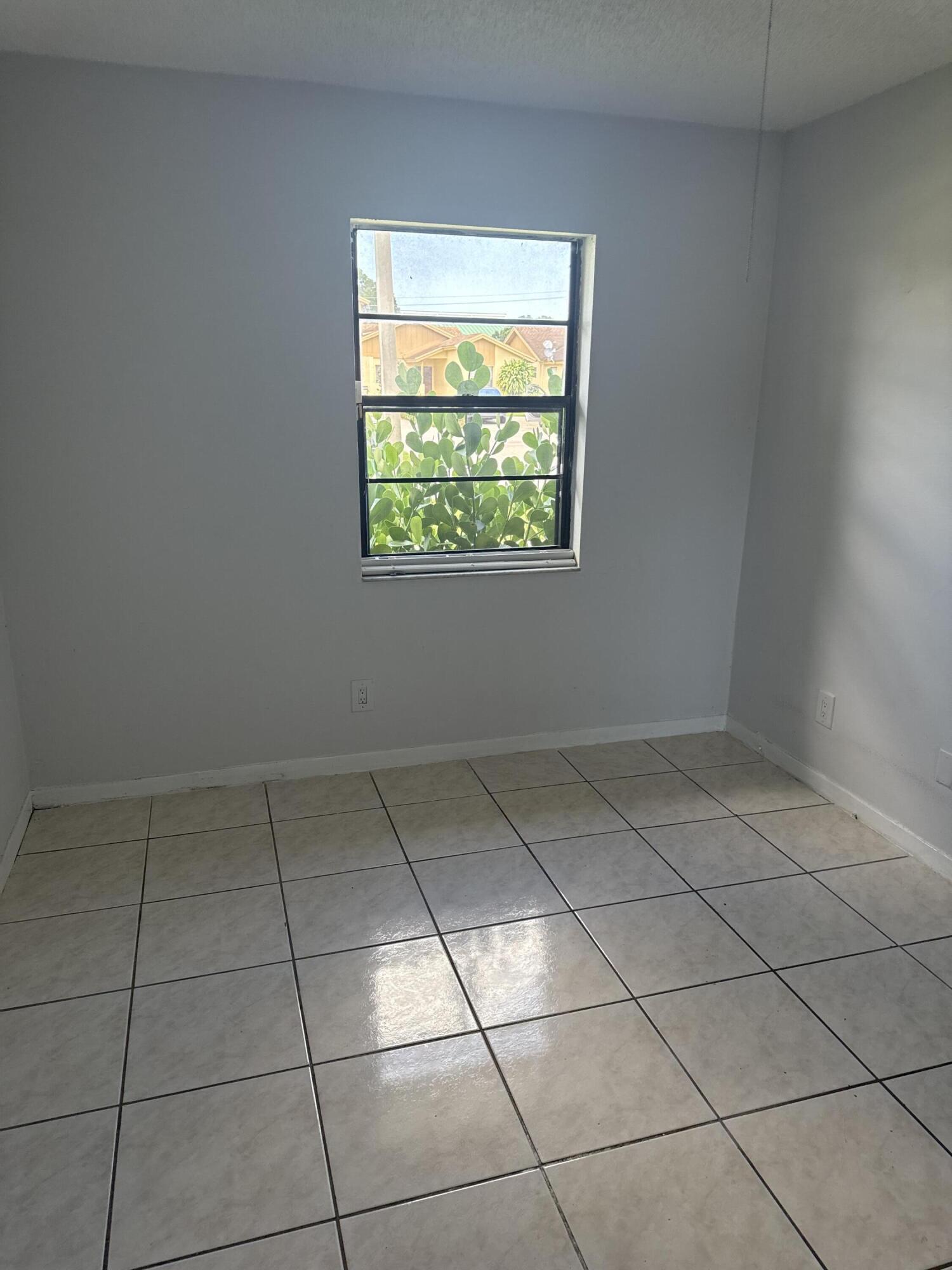 1201 White Pine Drive 1201 Property Photo 6
