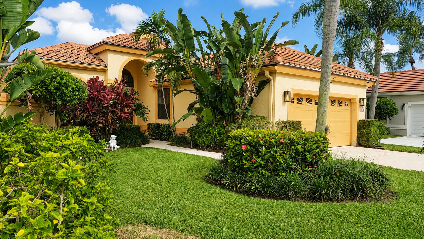 10139 Lexington Circle N Property Photo 1