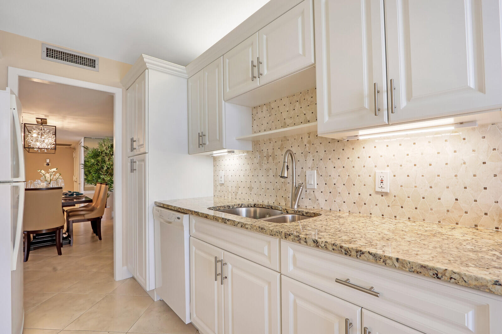 4200 N Ocean Drive 2-802 Property Photo 13