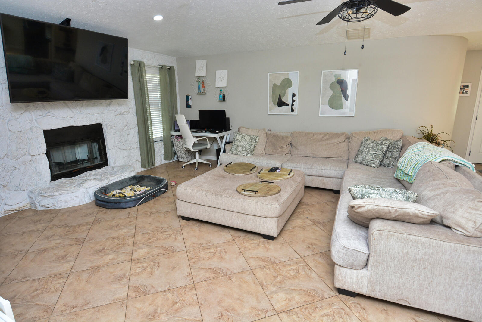 2082 Se Camilo Street Property Photo 6
