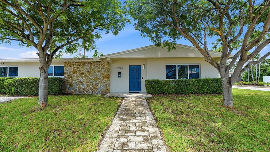 21020 Highland Lakes Boulevard Property Photo 3