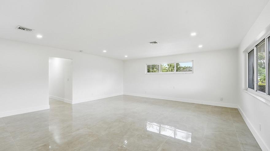 21020 Highland Lakes Boulevard Property Photo 5