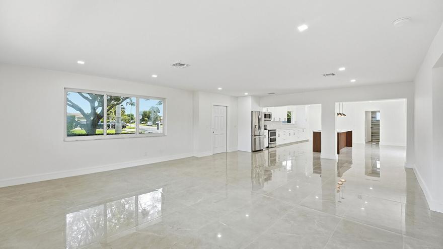 21020 Highland Lakes Boulevard Property Photo 8